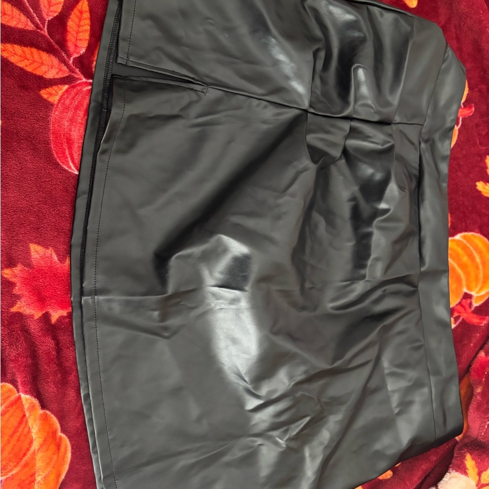SHEIN Black Faux Leather Midi Skirt